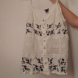 Forever 21 White & Black Floral Top